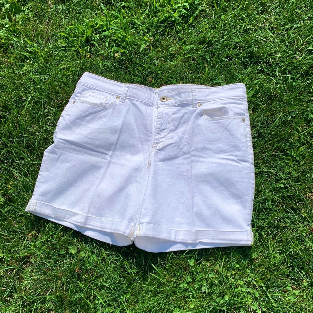 "Sonoma" white denim shorts, 12, EUC